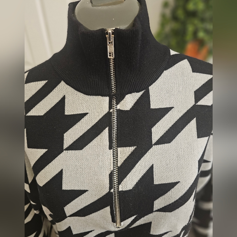 Vigoss Sweater Quarter Zip  Blk & White Turtle Neck Women's Sz L